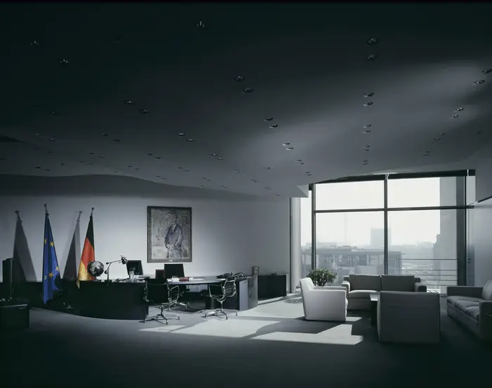 Andreas Mühe, Ihr Büro, 2009