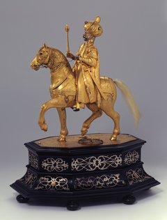 Figur eines Reiters auf einem Pferd aus Gold