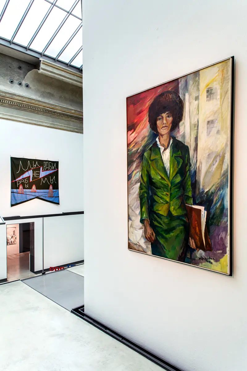 Exhibition view "1 Million Roses for Angela Davis"