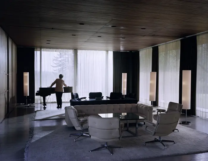 Andreas Mühe, Am Klavier, 2021